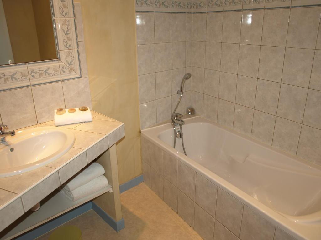 Hotel Arlequin Troyes Rum bild